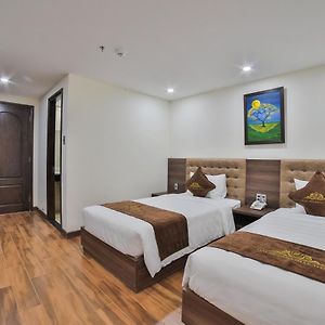 Basement Standard Twin Room